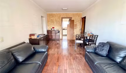 Apartamento na Água Fria com 3 dormitórios.