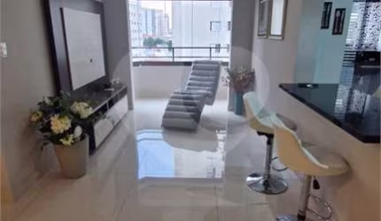 APARTAMENTO Á VENDA SANTANA