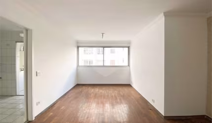 Apartamento na Avenida Braz Leme com 3 dormitórios e 1 vaga de garagem