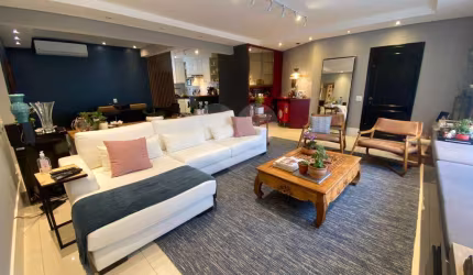 Apartamento com 2 suítes e 2 vagas no Real Parque