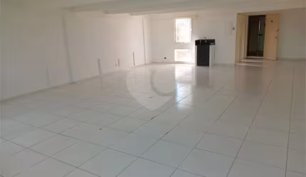 Sala Comercial Santana