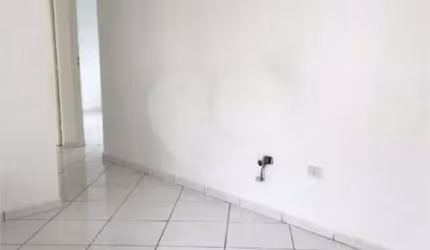 Apartamento 02 dormitórios -