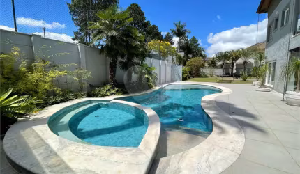 Casa luxo Aldeia da Serra Morada dos Lagos 5 suítes piscina salão de festas espaço gourmet à venda