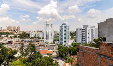 Ótima Oportunidade! Casa antiga com área de terreno 270 metros em Freguesia do Ó