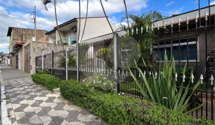 Casa Vila Maria terrea com quatro quartos todos sendo suites e oito vagas