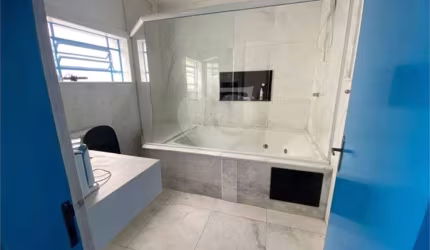 Sobrado 3 Suítes próximo ao parque do carmo