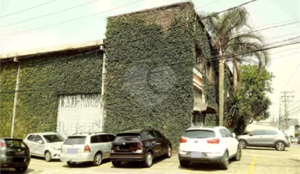 Prédio Comercial à venda na Avenida do Cursino e de esquina