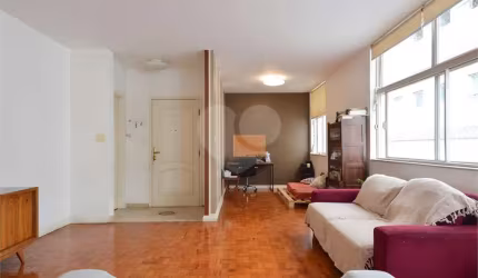 Apartamento de 180 m² em ótima localização na Rua Baronesa de Itú em Higienópolis