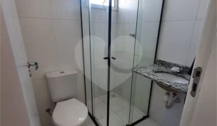 Novo para locação