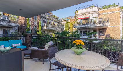 APARTAMENTO À VENDA COM 213M2 - 4 QUARTOS - 4 VAGAS EM ALTO DE PINHEIROS.
