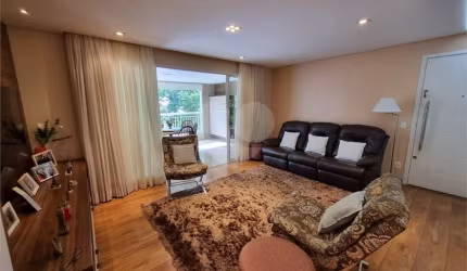 Apartamento à venda na Moóca