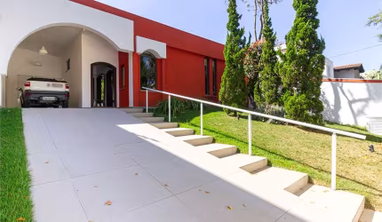 CASA À VENDA NO ALTO DE PINHEIROS