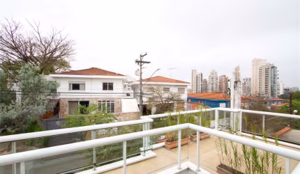 Lindo sobrado em excelente localização na Vila Madalena