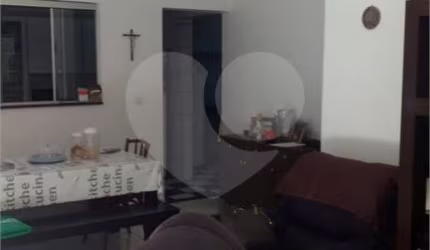 Casa térrea no JABAQUARA com 3 quartos-240m² !