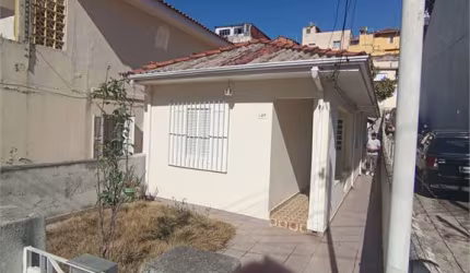 Casa térrea com 2 dormitórios 134 metros de terreno na Parada Inglesa - SP