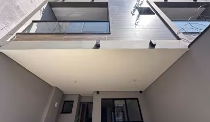 EXCELENTE SOBRADO NOVO - 122 METROS, CASA VERDE.