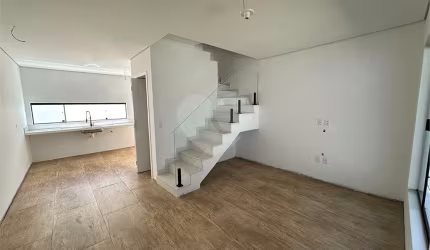 Sobrado  3 quartos com suite no Horto Florestal