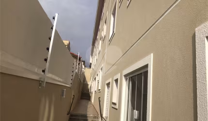 Apartamento novo em condomínio fechado