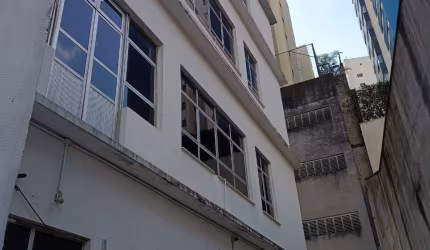 PRÉDIO PARA VENDA OU LOCAÇÃO - 4 ANDARES - 20 VAGAS. PONTE DO LIMÃO