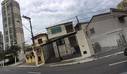 SOBRADO COMERCIAL PARA LOCAÇÃO COM 300 M² - 6 SALAS – 5 VAGAS DE GARAGEM