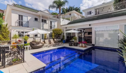 Casa em condomínio 4 suites, piscina privativa no Jardim Floresta - SP