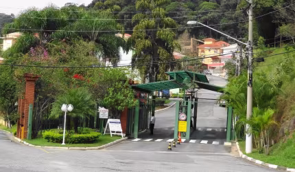 Terreno em condominio fechado 525 metros quadrados com planta aprovada