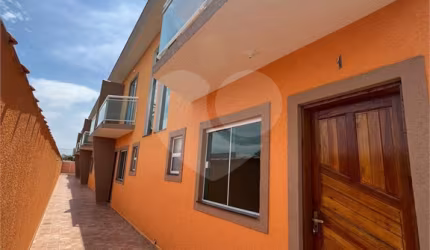 Sobrado em condomínio com 2 quartos em ITANHAÉM