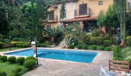 Espetacular Casa em Condomínio à venda Aceita 70% em Permuta!! A Casa  tem 550 m² quadrados  1.450 metros de terreno com 4 suítes 8 vagas  na  Serra da Cantareira - Mairiporã - SP.