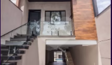 Jardim São Paulo Sobrado Novo de Alto Padrão com amplo quintal com piscina espaço gourmet 3 suítes 4 vagas amplo Living copa e cozinha acabamentos de altíssimo nível! Próximo a estação do Metrô !