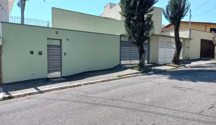 Alto do Mandaqui  Sobrado à venda com 3 Dormitórios sendo 1 Suíte 2 vagas de garagem lavabo ótima sala cozinha americana Casa semi novo em uma localização muito boa, em rua larga e tranquila!!