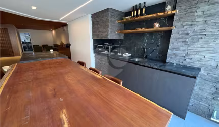 LINDO APARTAMENTO TODO MOBILIADO
