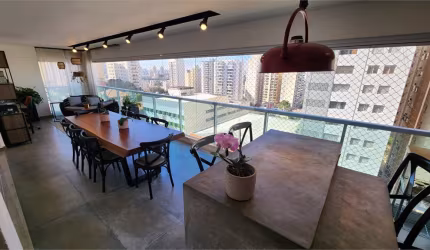 LINDO APARTAMENTO 3 SUÍTES SANTANA