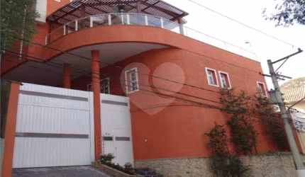 Sobrado a venda no Tremembé