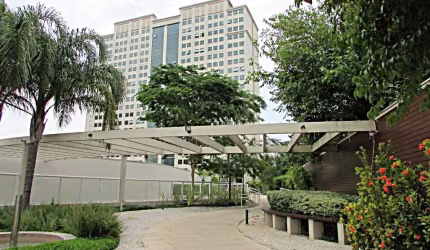 Sala Comercial Barra Funda. 8 minutos Metrô
