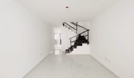Sobrado Novo. Vila Guilherme. 8 minutos Metrô