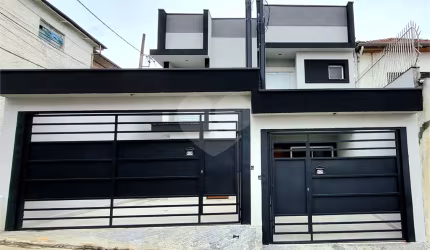 Sobrado Novo 3 Dormitórios em Santana