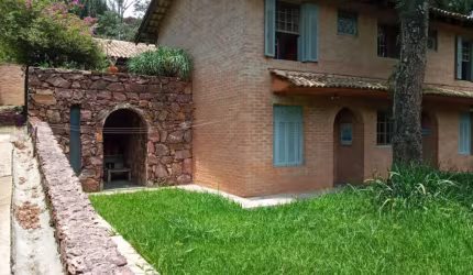 Casa na Serra da Cantareira área total 5.044m²