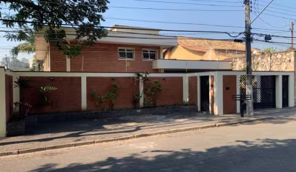 Casa com 425 m2 a venda na Vila São Francisco