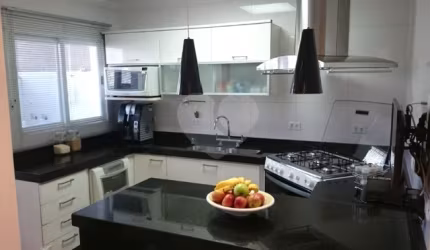 Sobrado á Venda - 170 m² com 3 Dormitórios - Vila Pauliceia - São Paulo - SP
