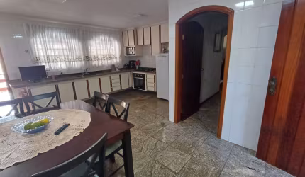 Sobrado à Venda com 3 Dormitórios - Terreno de 10x42m² Vila Isolina Mazzei - SP