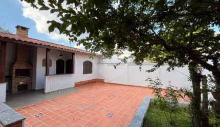 Casa Térrea à Venda – 3 Dormitórios - Vila Irmãos Arnoni / Tremembé