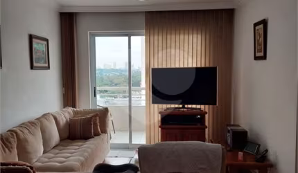 Oportunidade! Apartamento à Venda, 101 m² Santo Amaro - com 3 Quartos e 3 banheiros e 02 vagas