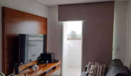 Lindo apartamento totalmente mobiliado, 3 dormitórios sendo 1 suíte, armarios em todos do quartos, sala para 2 ambientes com sacada com vista para o Horto Florestal. 2  vagas de garagem, preio com laz