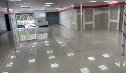 Loja comercial para locação na Avenida luiz Dumont Villares.