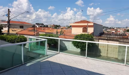 Casa Térrea com 178 metros quadrados com 3 quartos (1 suite) em Bortolândia - São Paulo - SP