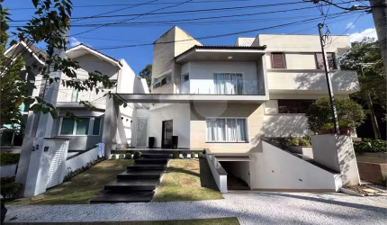 Casa de Alto Padrão em condomínio fechado no Tucuruvi
