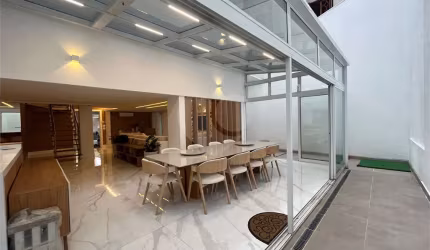 Alto padrão no Jardim França – 6 suítes, cinema, jacuzzi e 8 vagas em condomínio exclusivo!