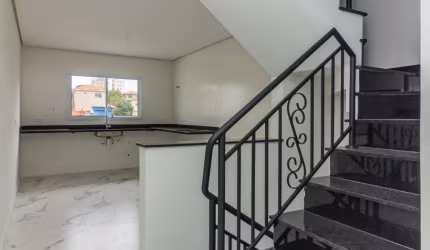 Sobrado novo Jardim Tremembé 3 suítes, 2 vagas