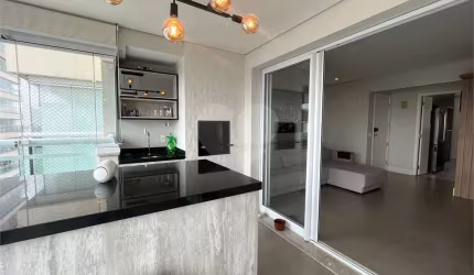 Apartamento a venda  3 suites e 2 vagas na Barra Funda