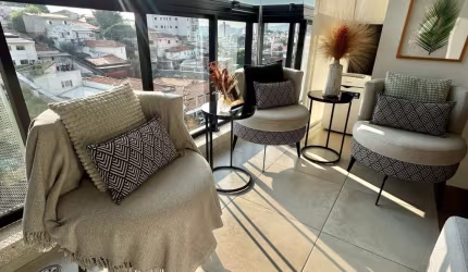 Apartamento varanda grill, 2 dormitórios 1 suíte e 1 vaga